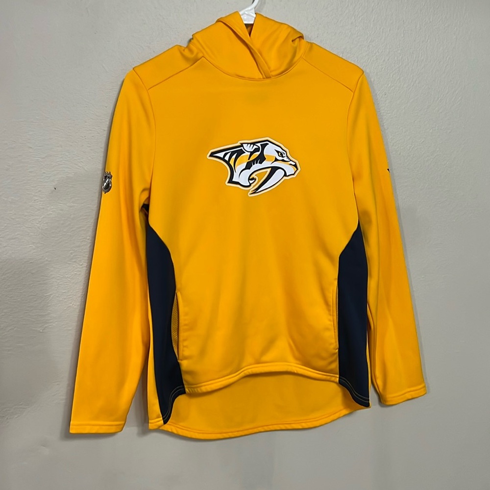 Nashville Preds Hoodie
